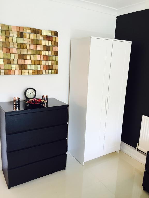 Pakenham Rooms London Bilik gambar