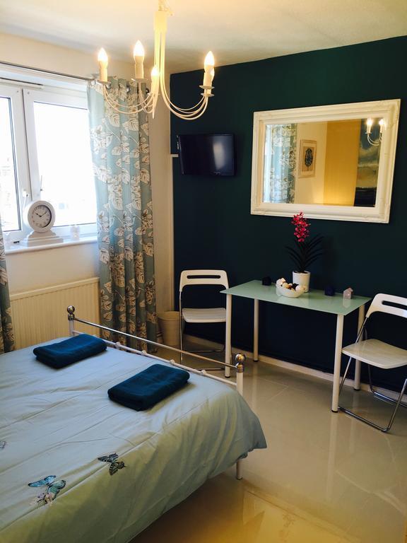 Pakenham Rooms London Bilik gambar