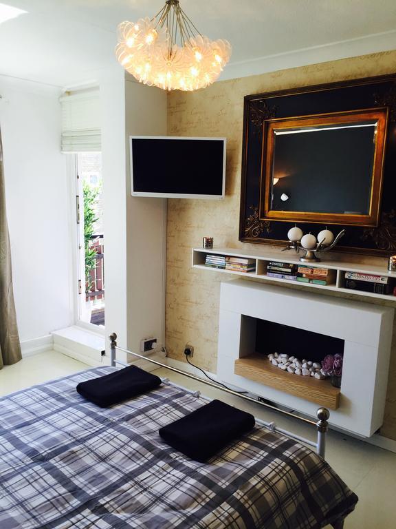 Pakenham Rooms London Bilik gambar